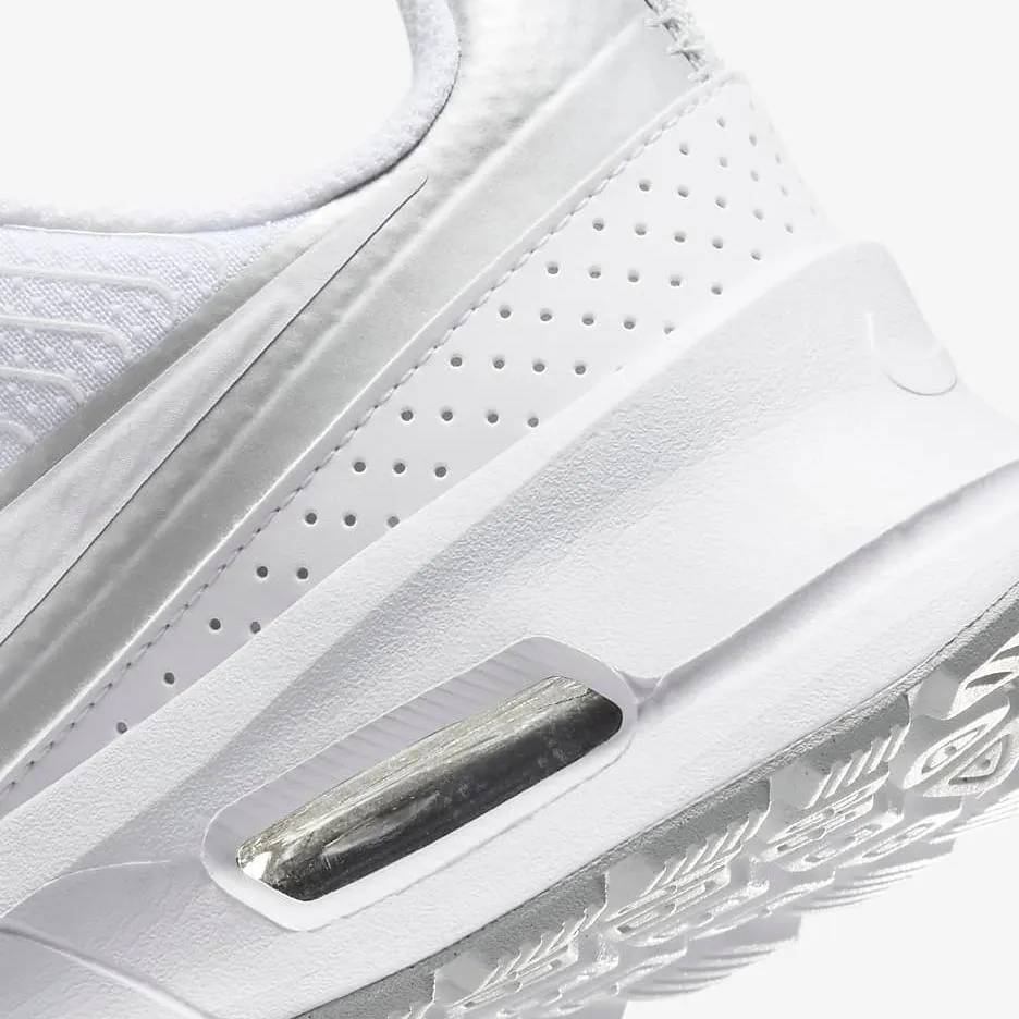 Nike Women's Air Max Nuaxis Shoes - White / Pure Platinum